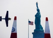 Red Bull Air Race 2010 - Nowy Jork